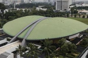 DPR Resmi Cabut Tunjangan Rumah, Berlakukan Moratorium Kunjungan Kerja ke Luar Negeri